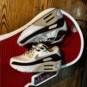 NIKE Cushioned Air Max!